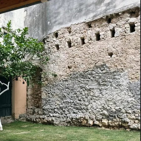 Agathos Villa Skriperon